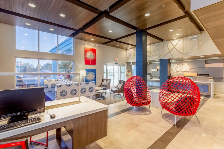 Holiday Inn Express Orange Beach by IHG