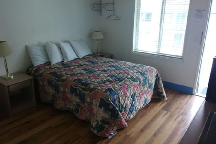 Trail Motel
