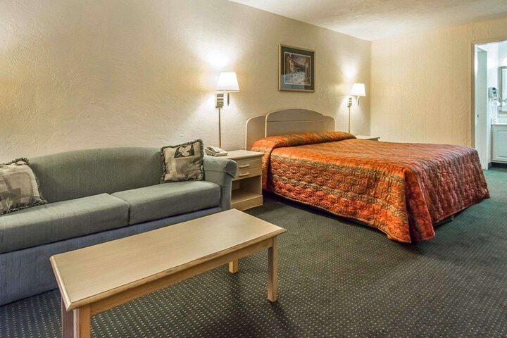 Room 26 of 31