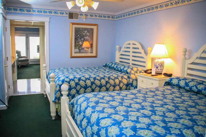 Lilac Tree Suites