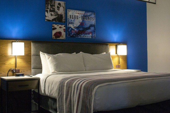 Room 73 of 89