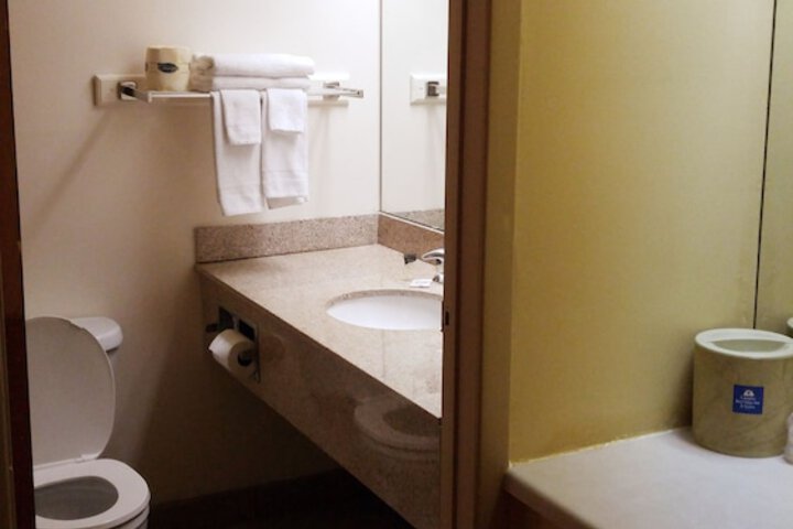 Room 19 of 41