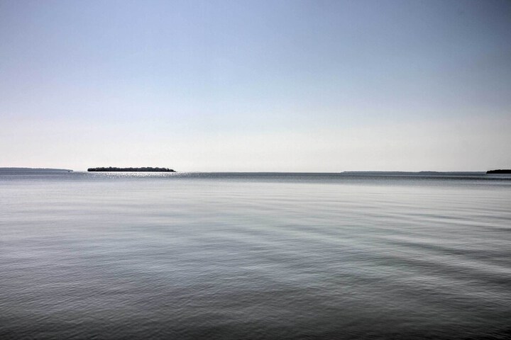 Waterfront Leech Lake Cabin w / Dock Fire Pit