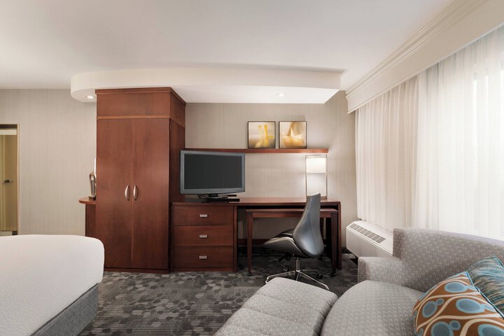 Courtyard by Marriott Potomac Mills Woodbridge