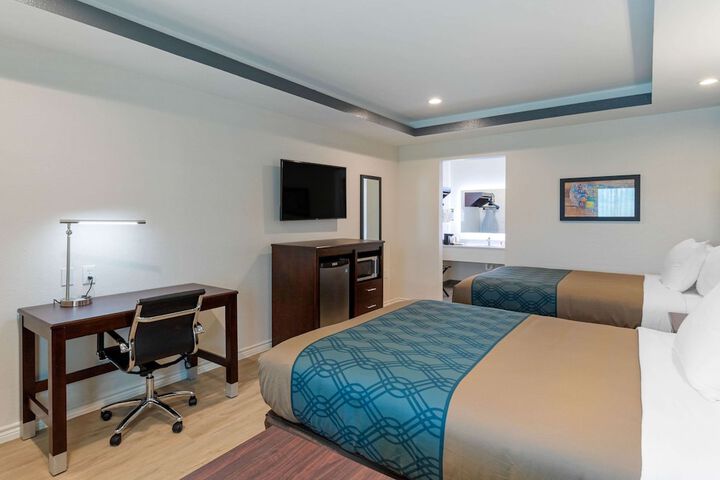 Room 21 of 30