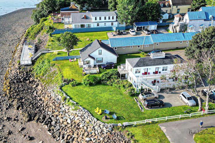 Come From Away B & B Inn