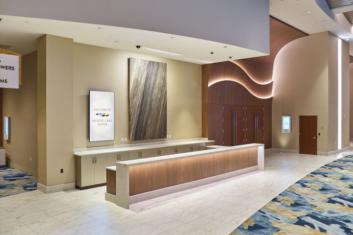 Mystic Lake Casino Hotel