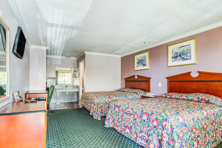 Room 11 of 30