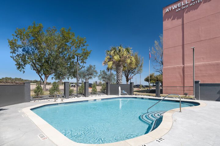 Pool 10 of 84