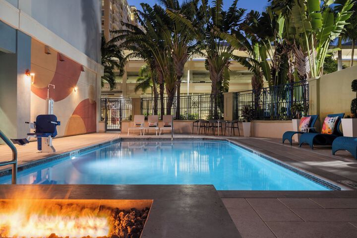 Pool 10 of 45
