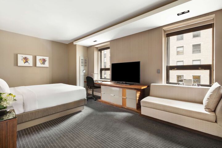 Room 33 of 124