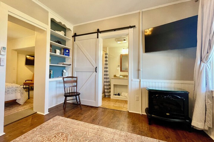Admirals Quarters Inn