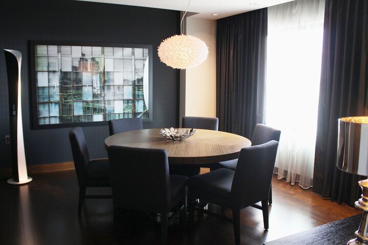 Room 33 of 120