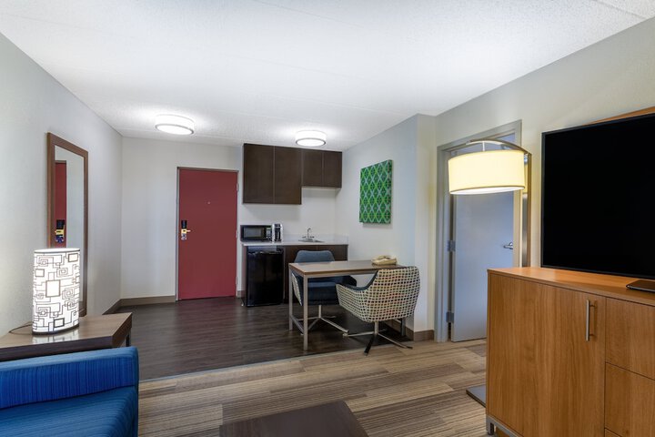 Room 14 of 47