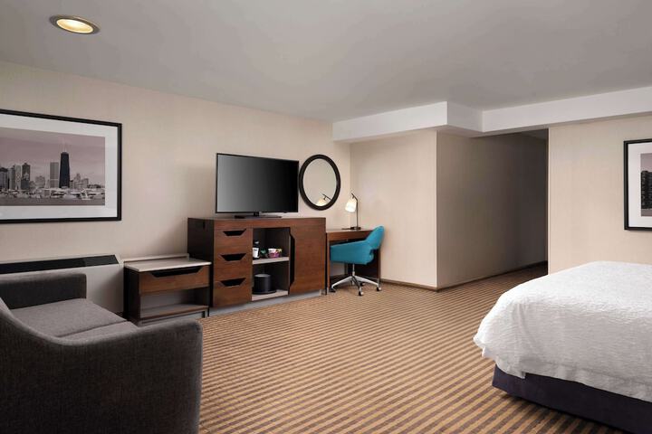 Room 22 of 33