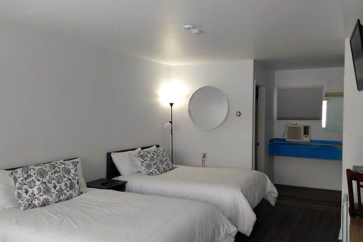 Room 15 of 30