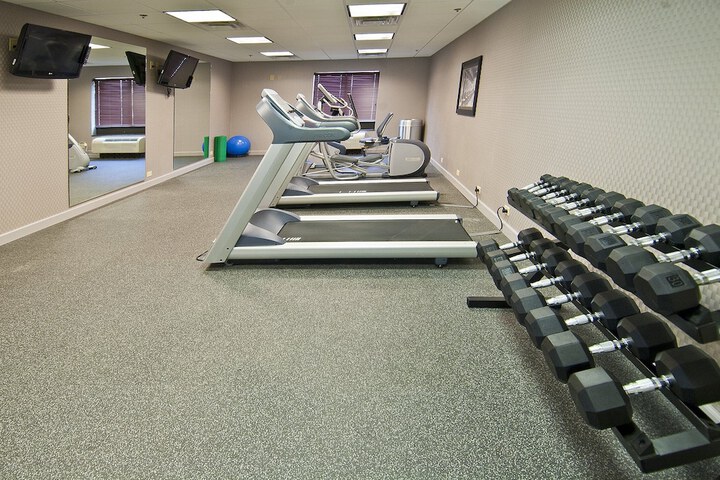Holiday Inn Express & Suites Jackson / Pearl Intl Airport by IHG