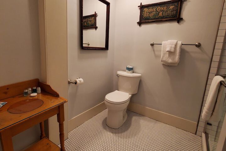 Room 101 of 121
