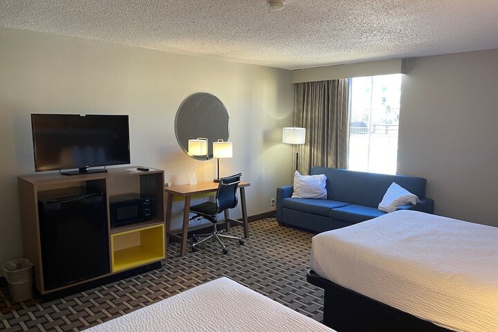Room 15 of 52
