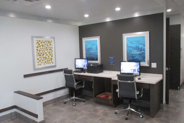Business Center 30 of 30