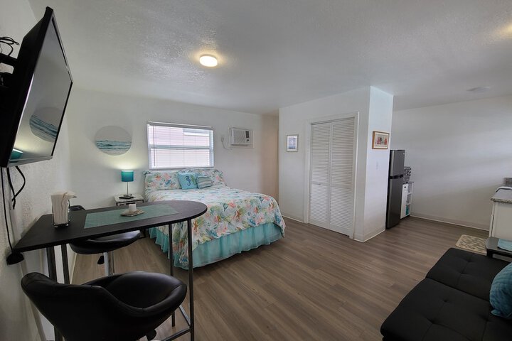 Room 73 of 166