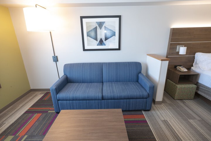 Room 19 of 33