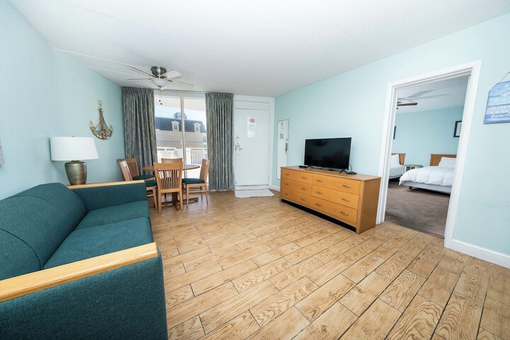 Room 14 of 20