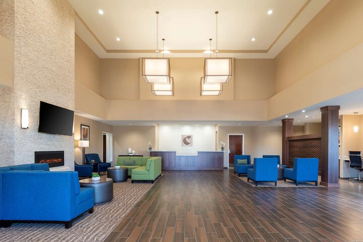 Hotel 2 of 25