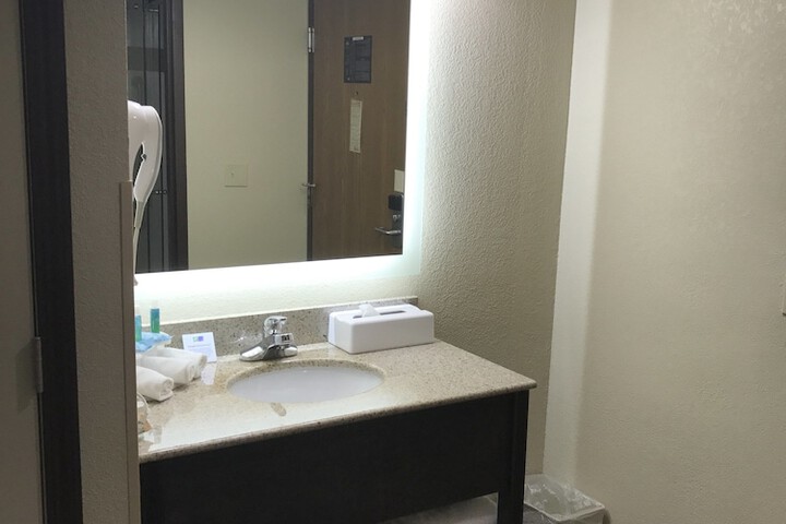 Room 41 of 63