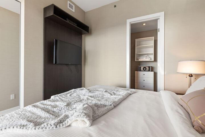 SOHO Residences Lisgar
