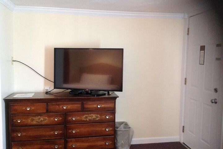 Room 5 of 22