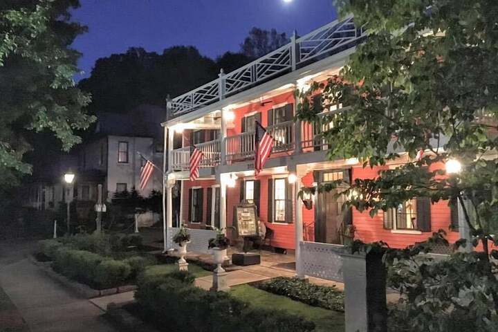 The Buxton Inn