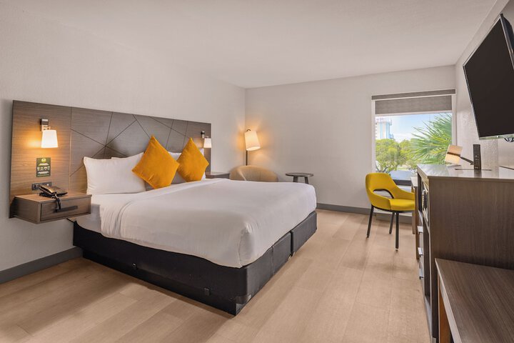 B & B Hotel Miami Airport