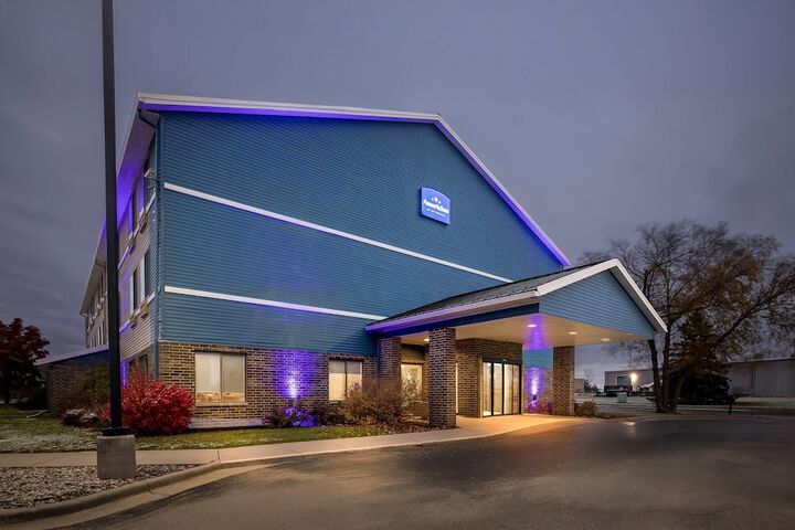 AmericInn by Wyndham Columbus Wisconsin