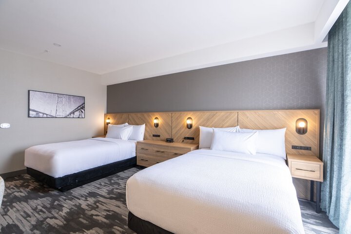 Sandman Signature Dartmouth Hotel & Suites