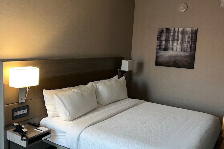 AC Hotel Des Moines East Village