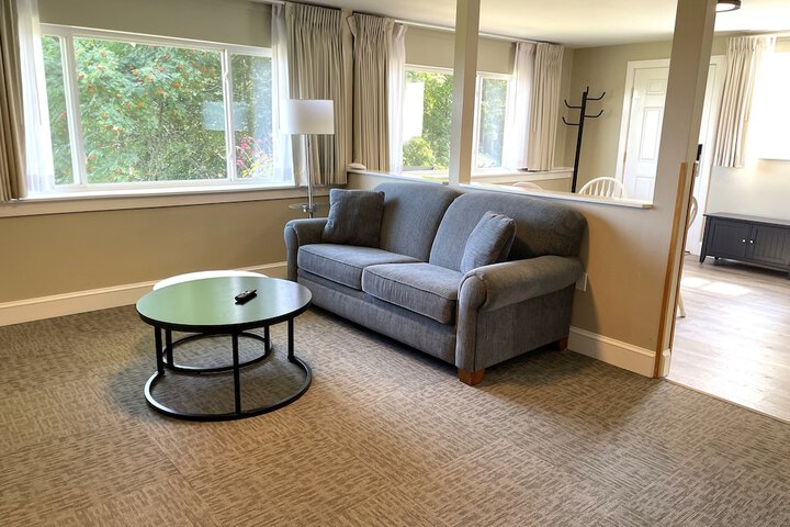Room 52 of 111