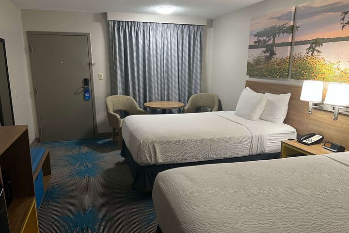 Room 22 of 37