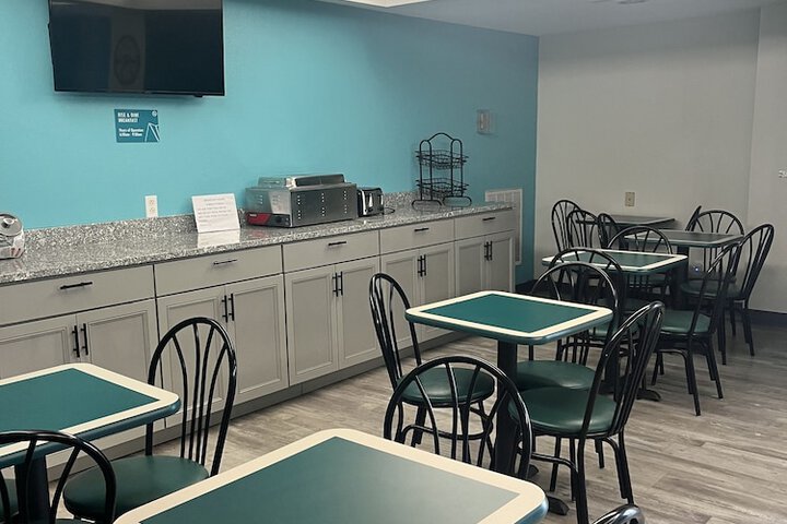 Breakfast/Coffee Service 35 of 36