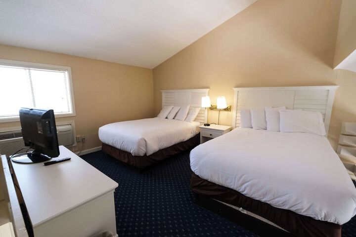 Room 43 of 131