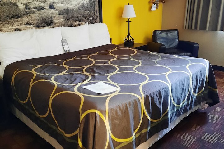 Room 27 of 41