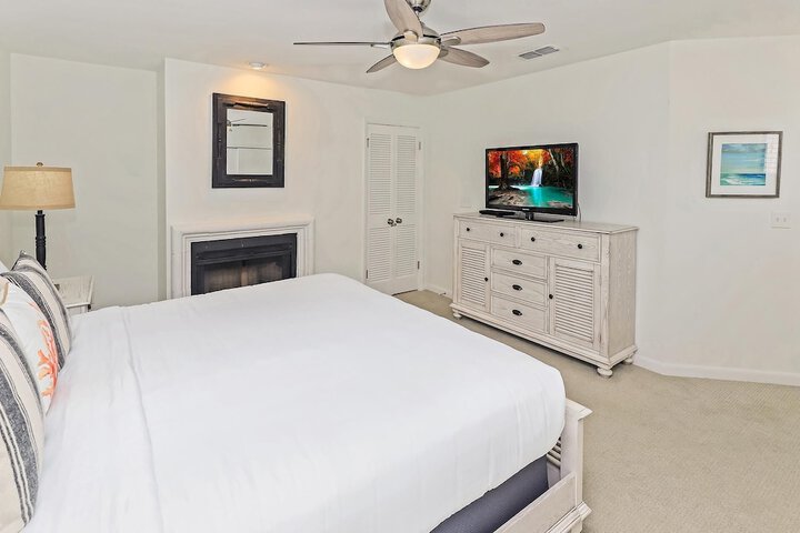 Room 21 of 34