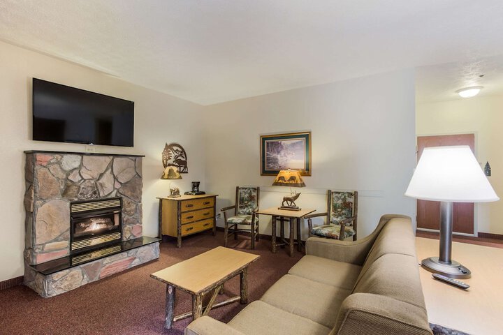 Room 21 of 31