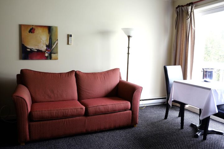 Room 51 of 60