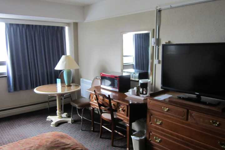 Room 40 of 68