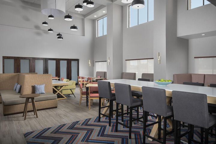 Hampton Inn & Suites Mansfield