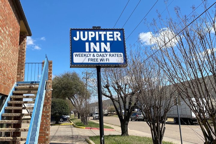 Hotel 4 of 12