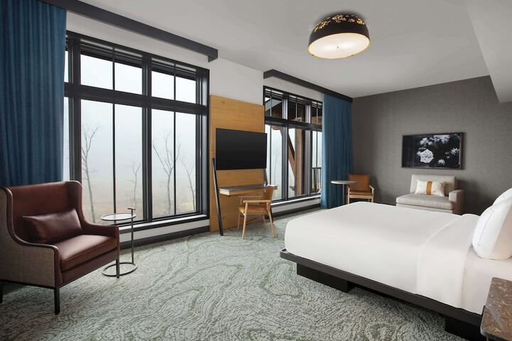 Room 126 of 227