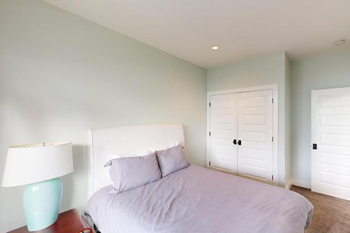 Alder Beach House