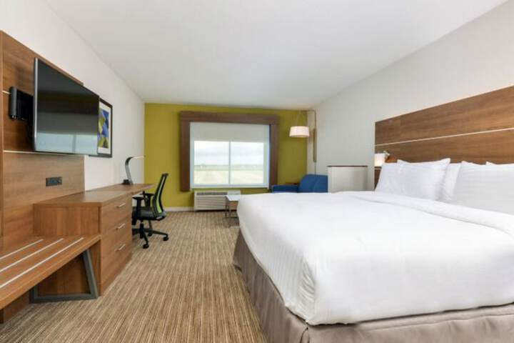 Room 18 of 40